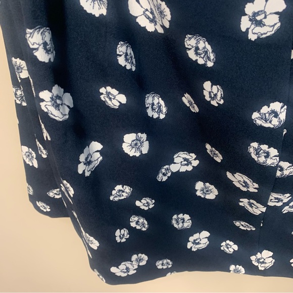 Brooks Brothers A Line Floral Knee Length Skirt - Picture 2 of 12